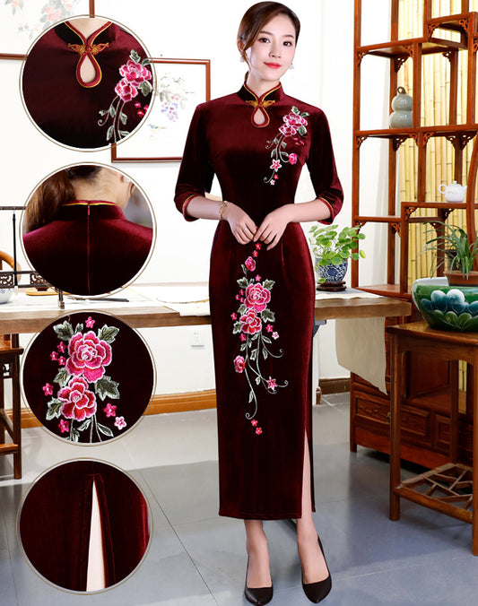 Embroidered retro long cheongsam dress with three-quarter sleeves velvet cheongsam