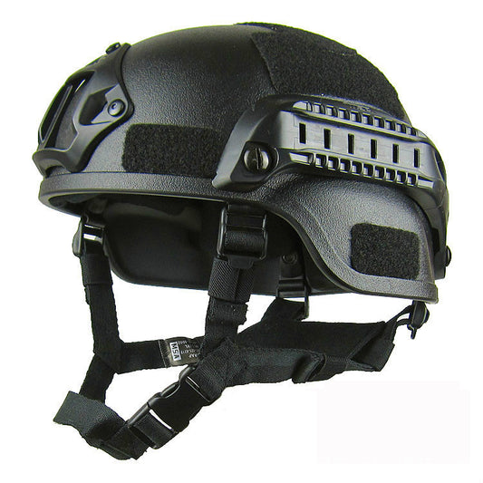 Simple mobile version of the field CS riding helmet