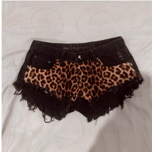 European And American Millennium Subculture Leopard Print Low Waist Denim Super Short Shorts - globaltradeleader