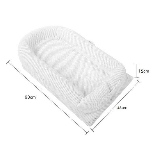 Crib middle bed anti-pressure baby bionic bed