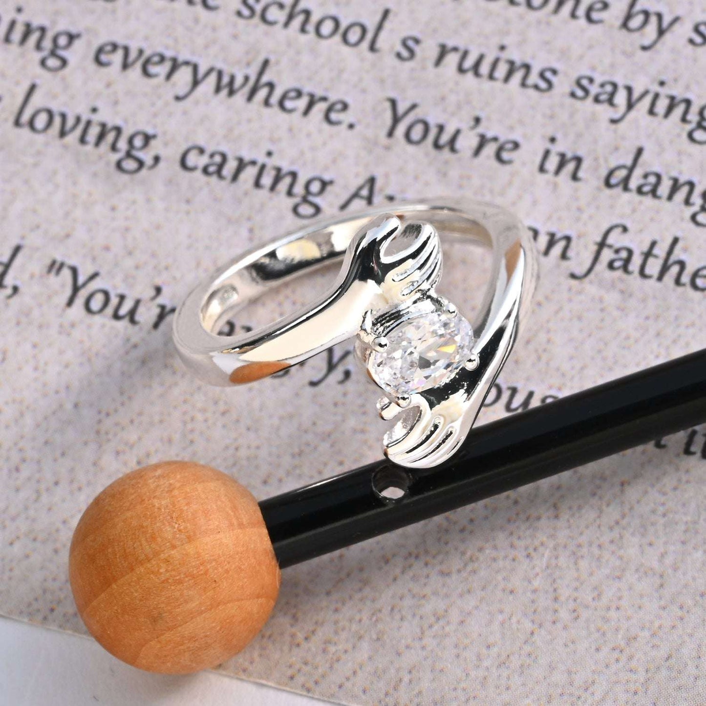 Jewelry Diamond Love Hug Ring Female Hands