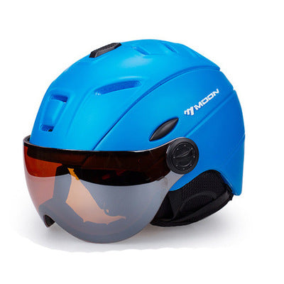 safety helmet with goggles integrated