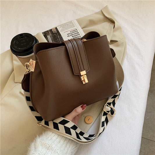 Wide Shoulder Strap Bucket Bag Single Shoulder Diagonal Bag - globaltradeleader