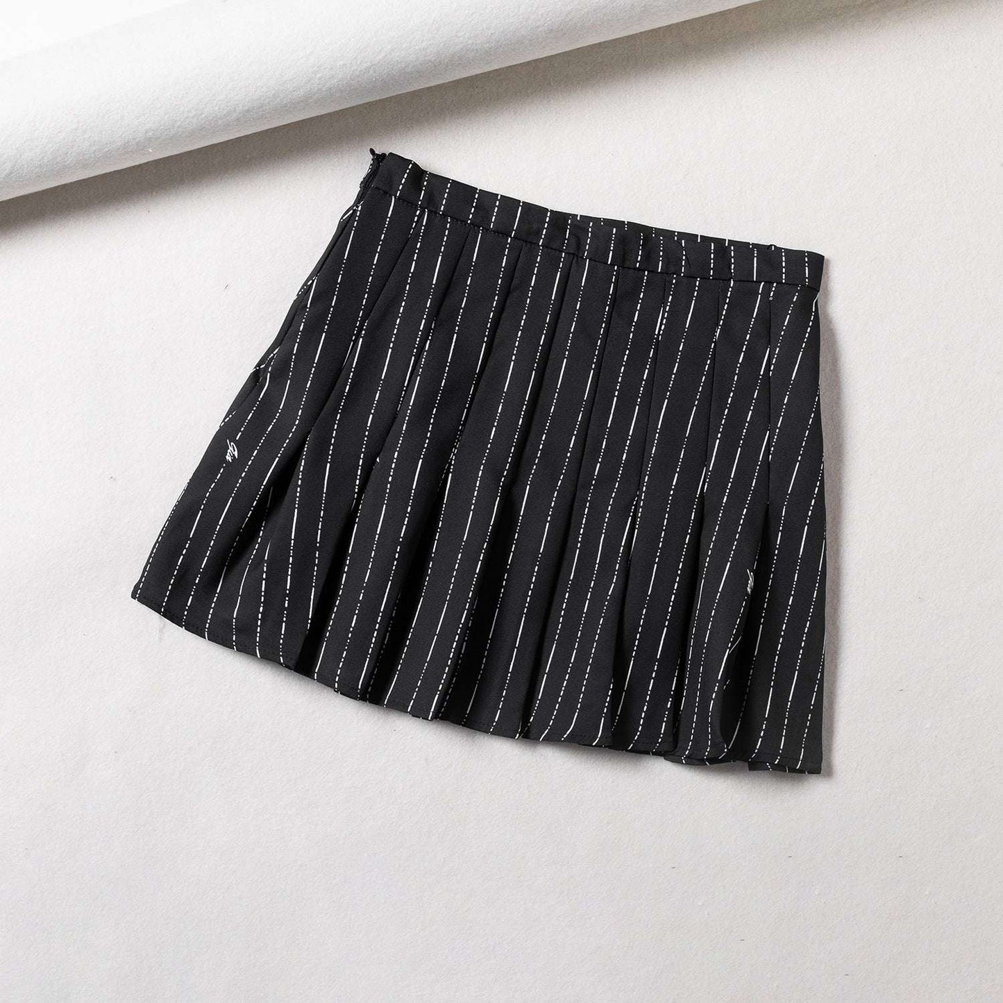 Two-piece Sexy Cut-out Top with Hollow Cheongsam Collar Skirt