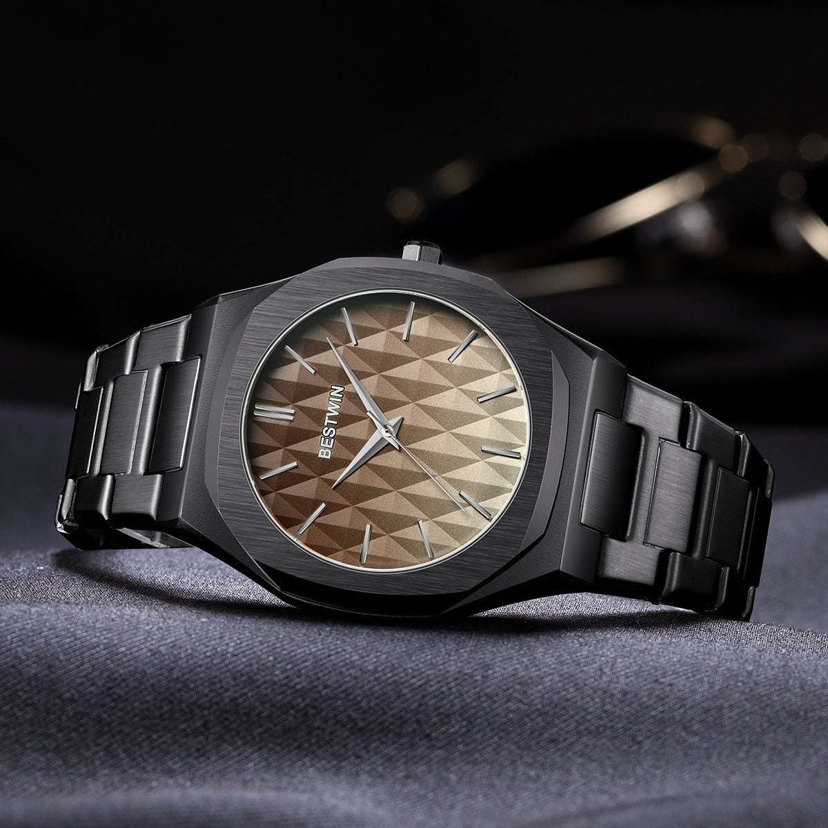 Embossed Dial Fashion Men's Watch - globaltradeleader