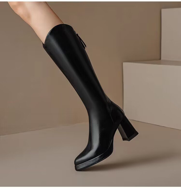 Elegant And Comfortable Long V Cut Women's Boots - globaltradeleader