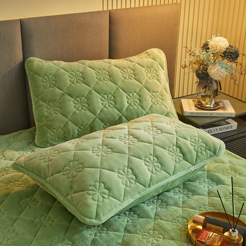 Milk Velvet Quilted Bed Sheet Single Piece Winter Thickened Coral Flannel Bed Cover Three-piece Set Mattress Protector Sheet - globaltradeleader