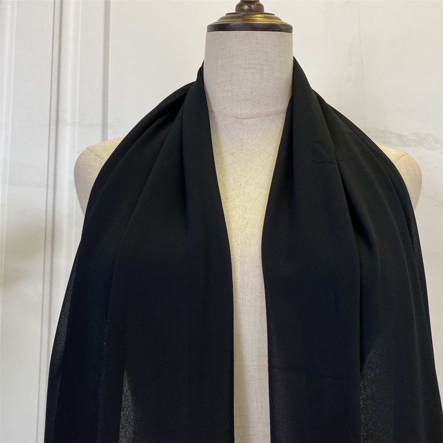 Women's Black Paneled White Lace Chiffon Bandana