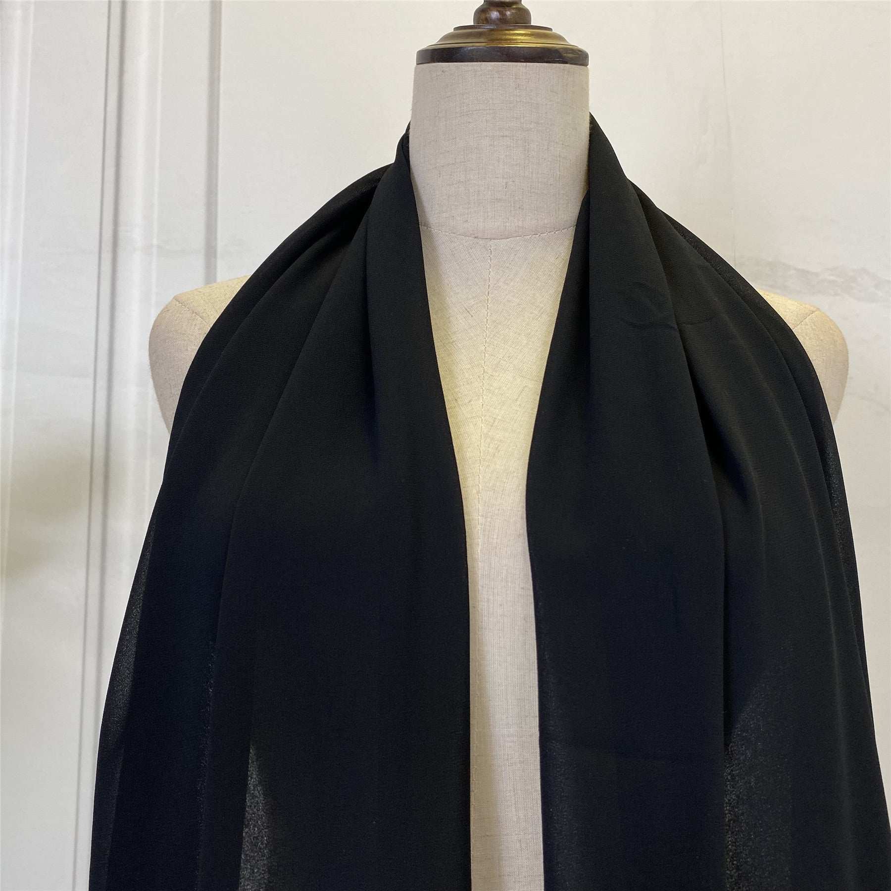 Women's Black Paneled White Lace Chiffon Bandana