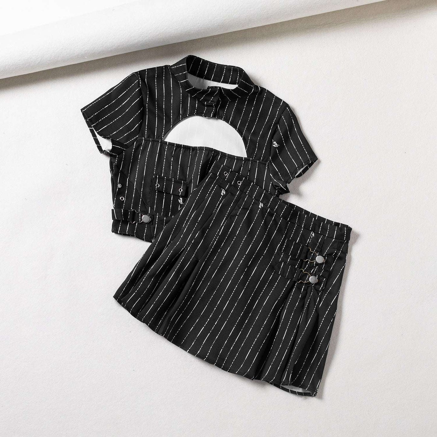 Two-piece Sexy Cut-out Top with Hollow Cheongsam Collar Skirt