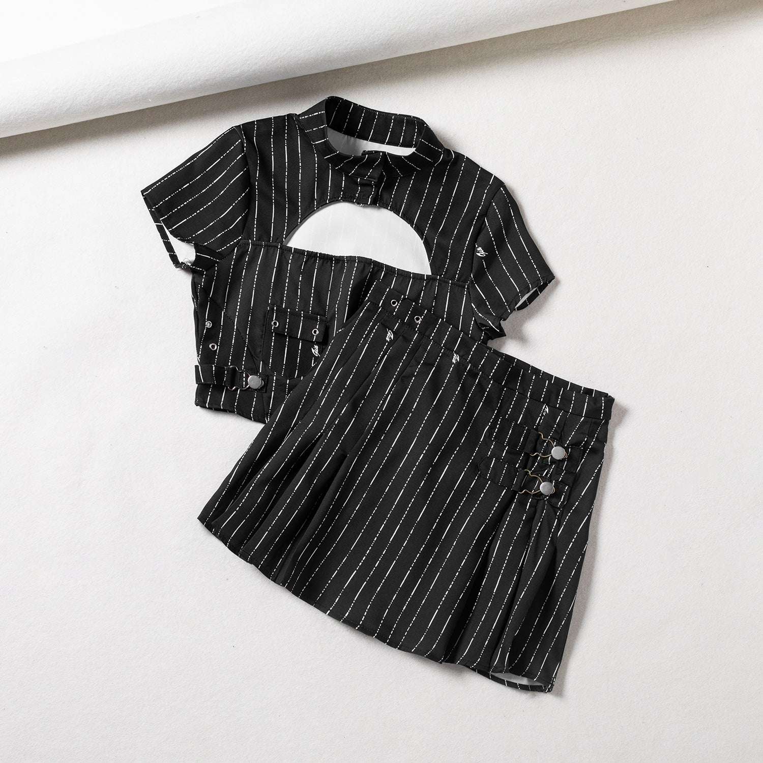 Two-piece Sexy Cut-out Top with Hollow Cheongsam Collar Skirt