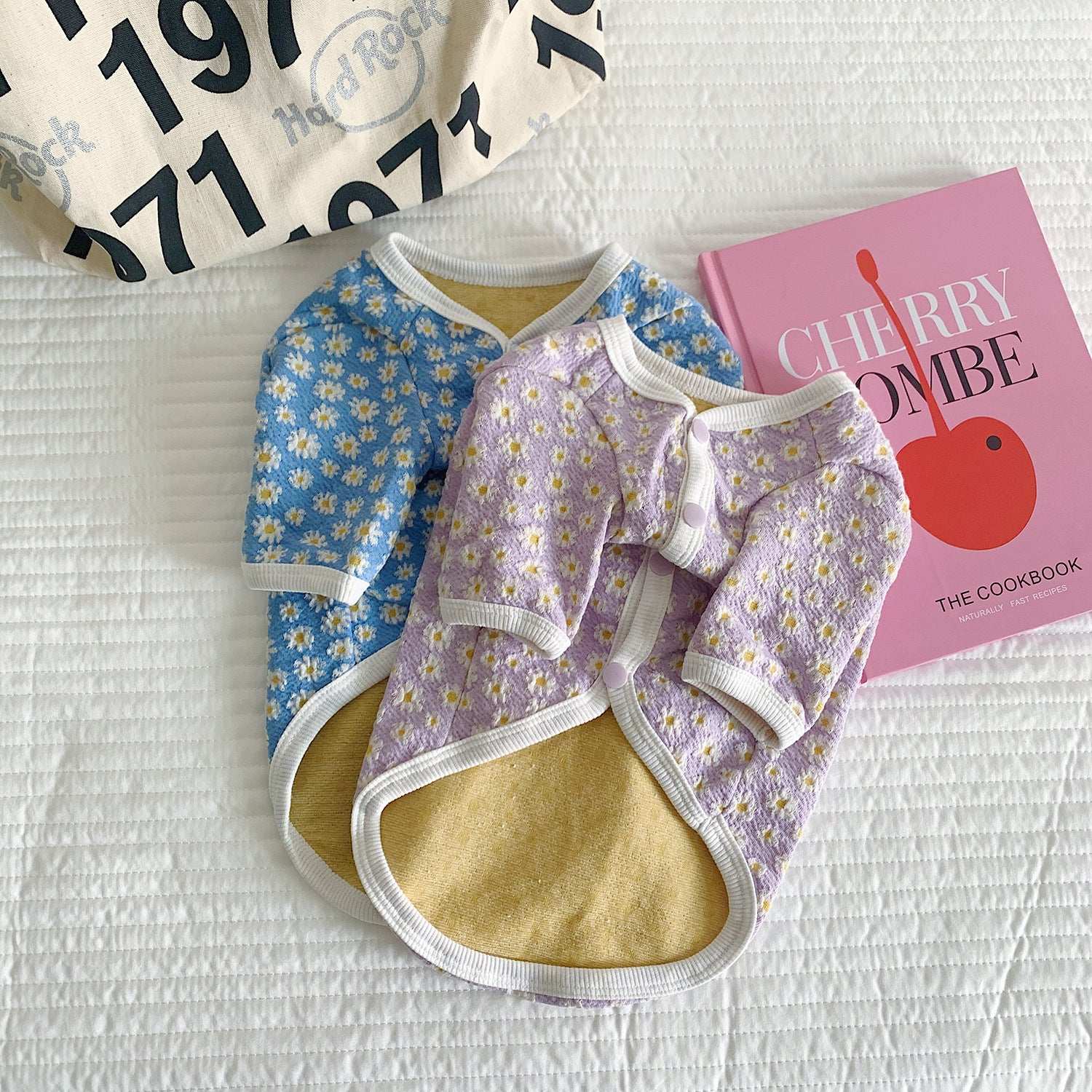 Pet Autumn And Winter Dog And Cat Clothes