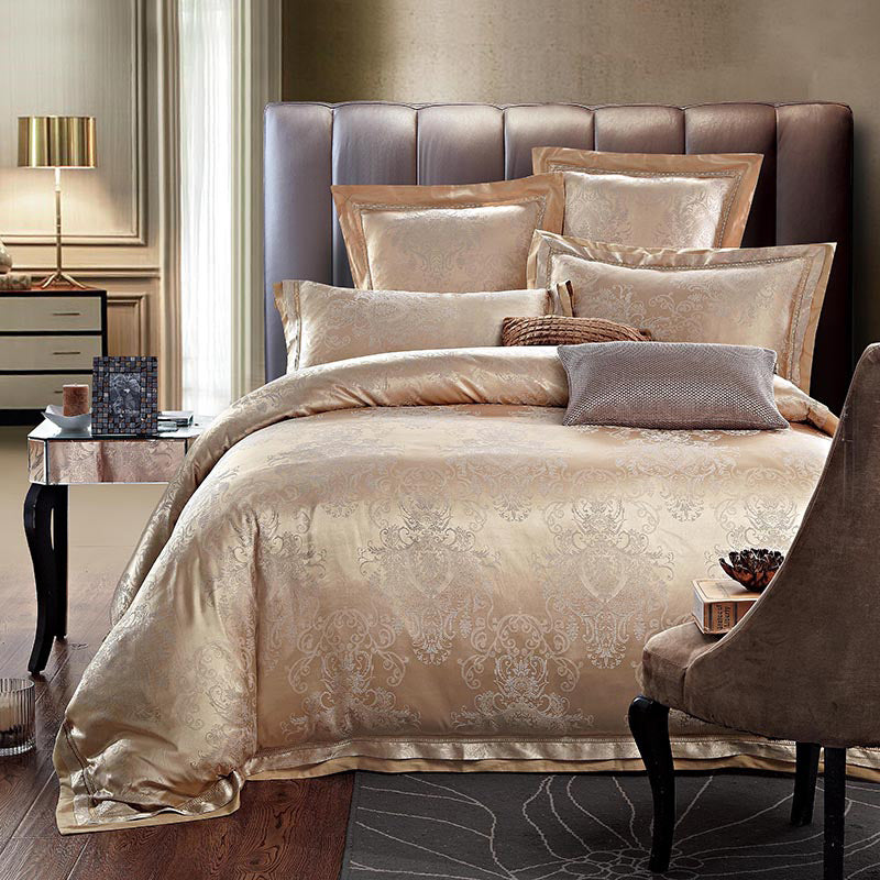 4-Piece Set Of European-Style Luxury Light Luxury Bedding