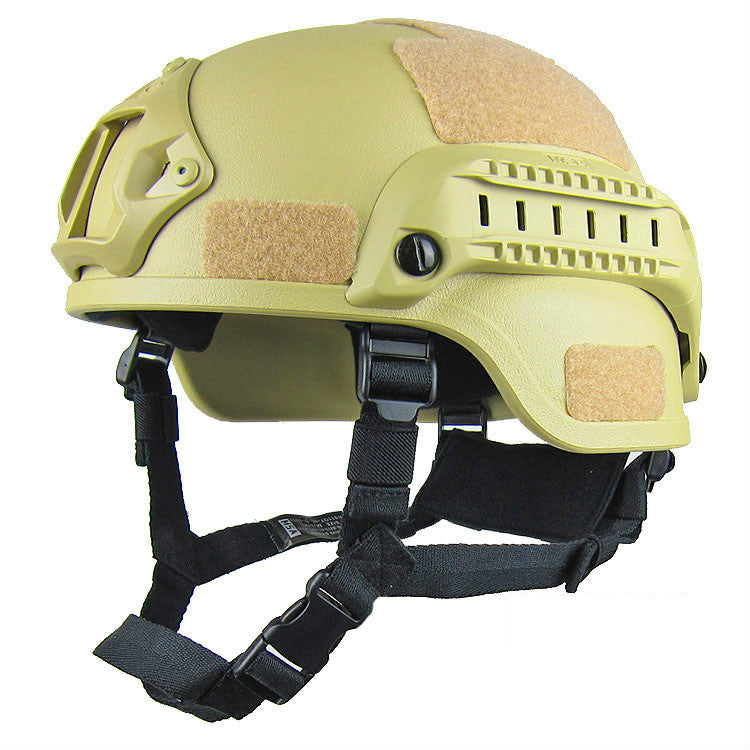 Simple mobile version of the field CS riding helmet