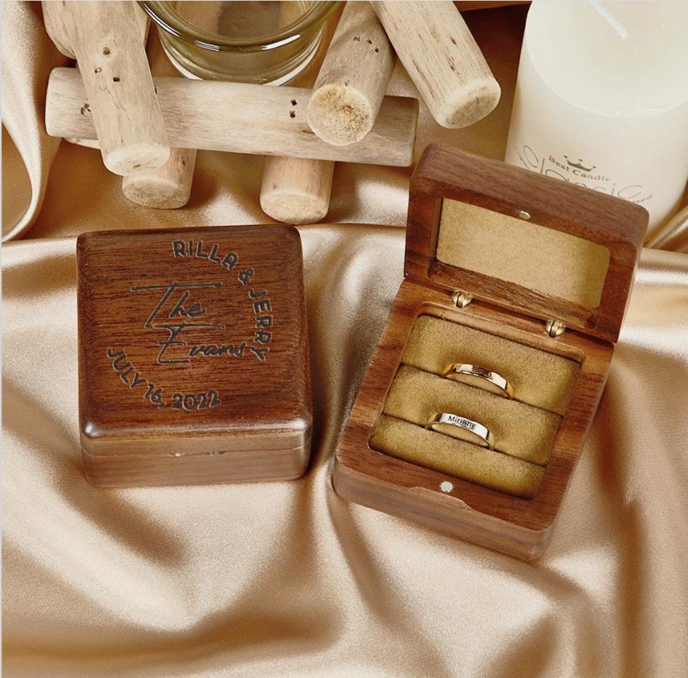 493. Square Wood Double Ring Box