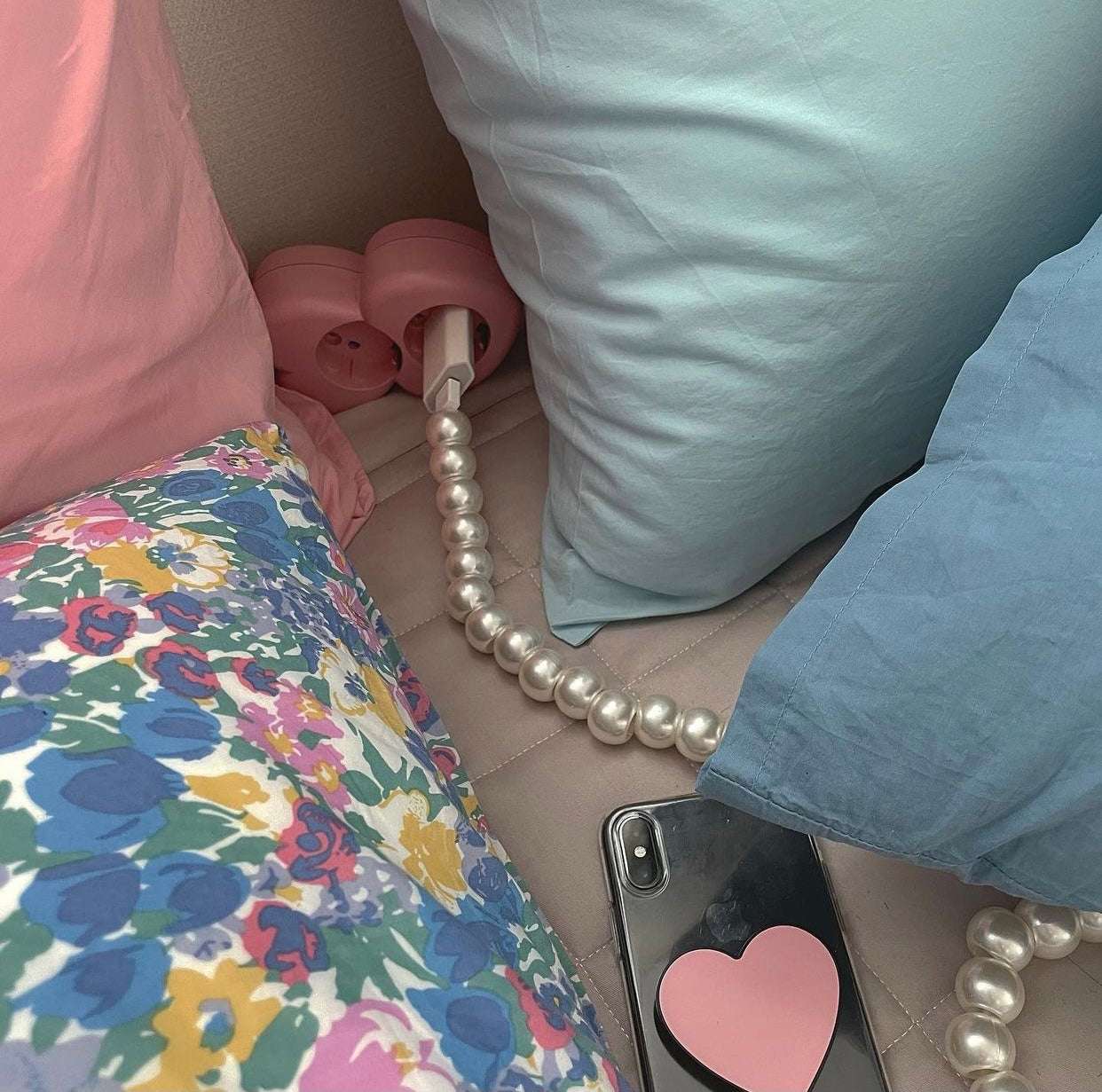 Pearl Beaded Mobile Phone Data Cable