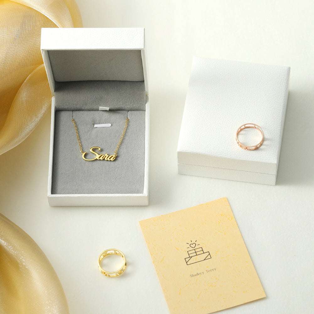 514. Minimalist Name Bracelet