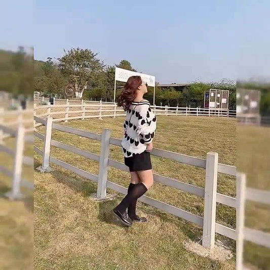 Large Size Color Contrast Heart Hollow Out Design Sense V-neck Sweater