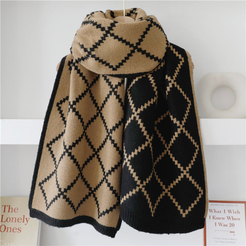 Women's Fashionable Diamond Check Reversible Faux Cashmere Scarf