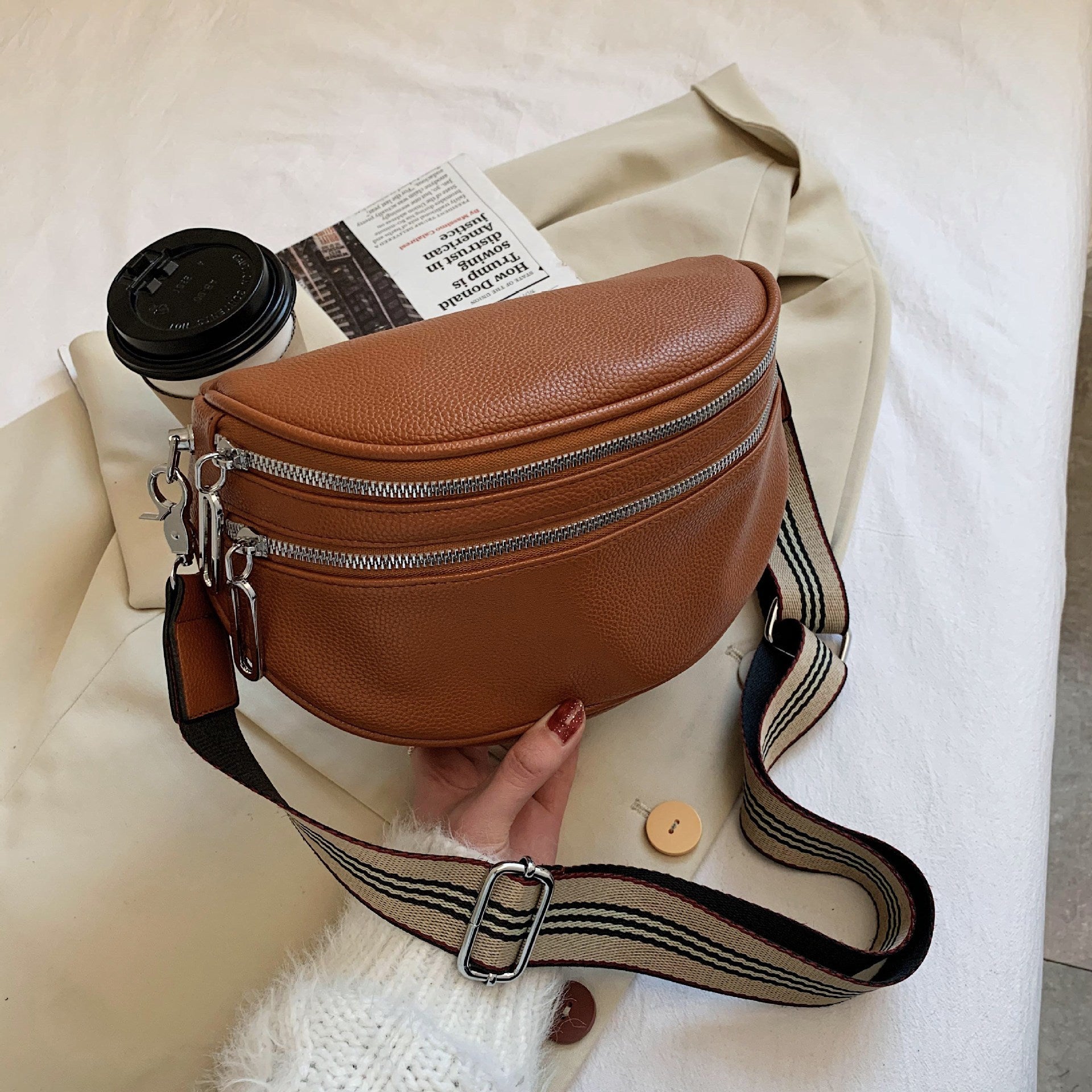 New Wide Shoulder Strap Waist Fashion Popular Western Style One Shoulder Women's Crossbody Bag - globaltradeleader