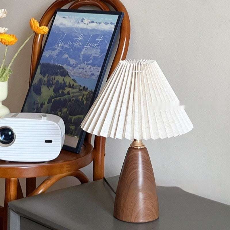 Nordic Retro Ceramic Table Lamp Pleated Bedroom Bedside - globaltradeleader