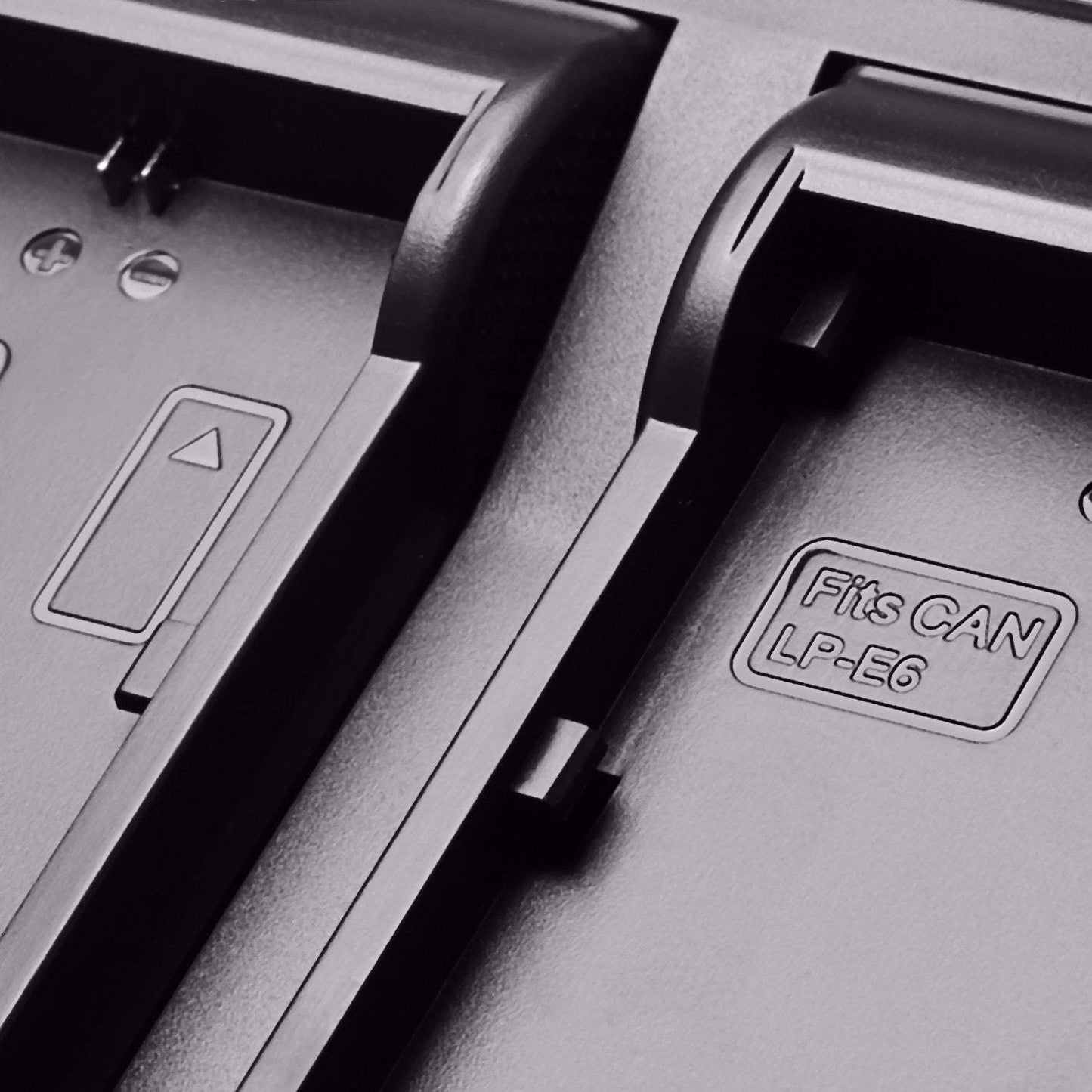 Neewer Dual LCD Battery Charger forLP-E6 Batteries