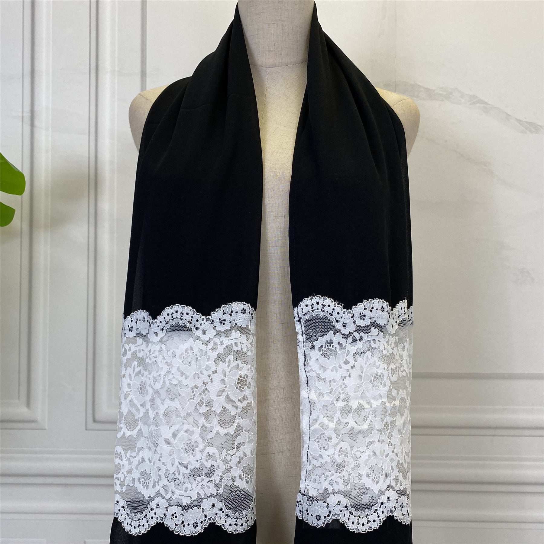 Women's Black Paneled White Lace Chiffon Bandana