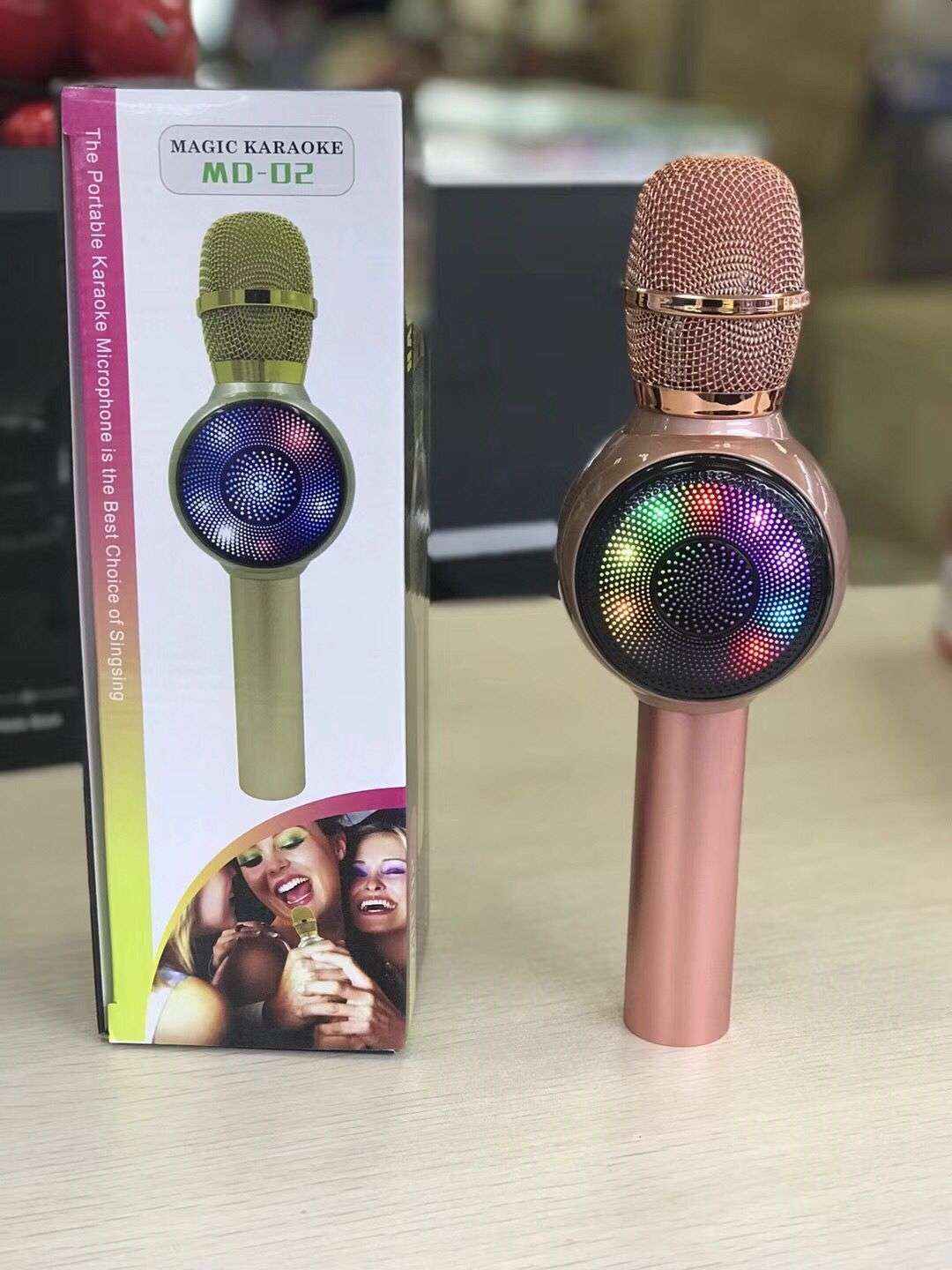 Sing it with colorful lights National K song wireless Bluetooth microphone