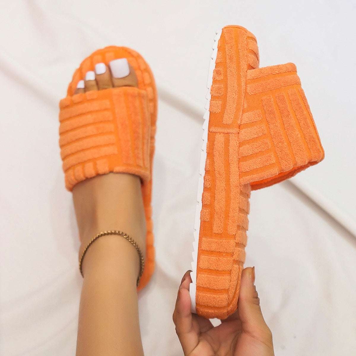 Home Slippers Thick Sole Peep Toe Shoes Women Winter Flip Flops - globaltradeleader