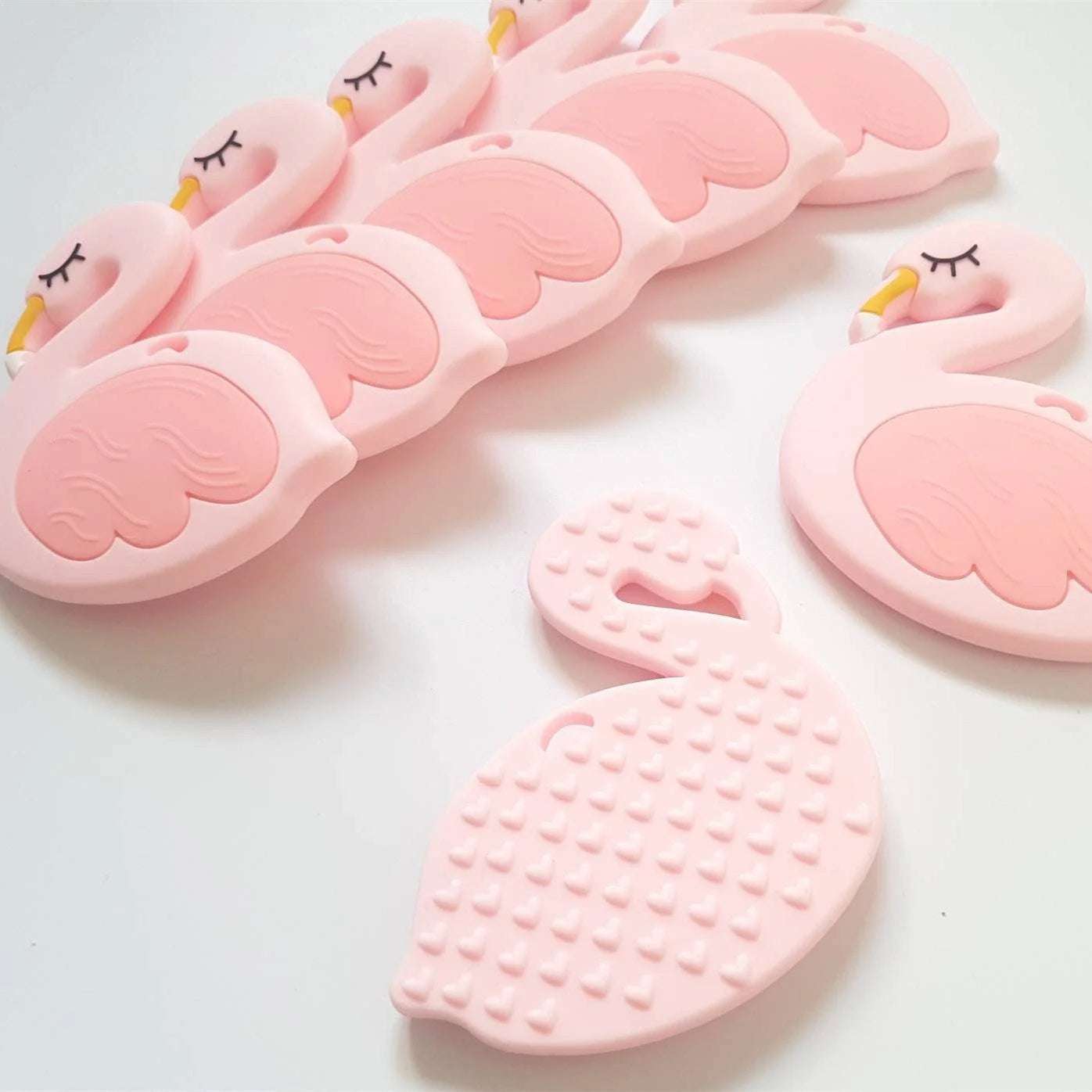 Baby Silicone Cartoon Swan Chew Molar Toy - globaltradeleader