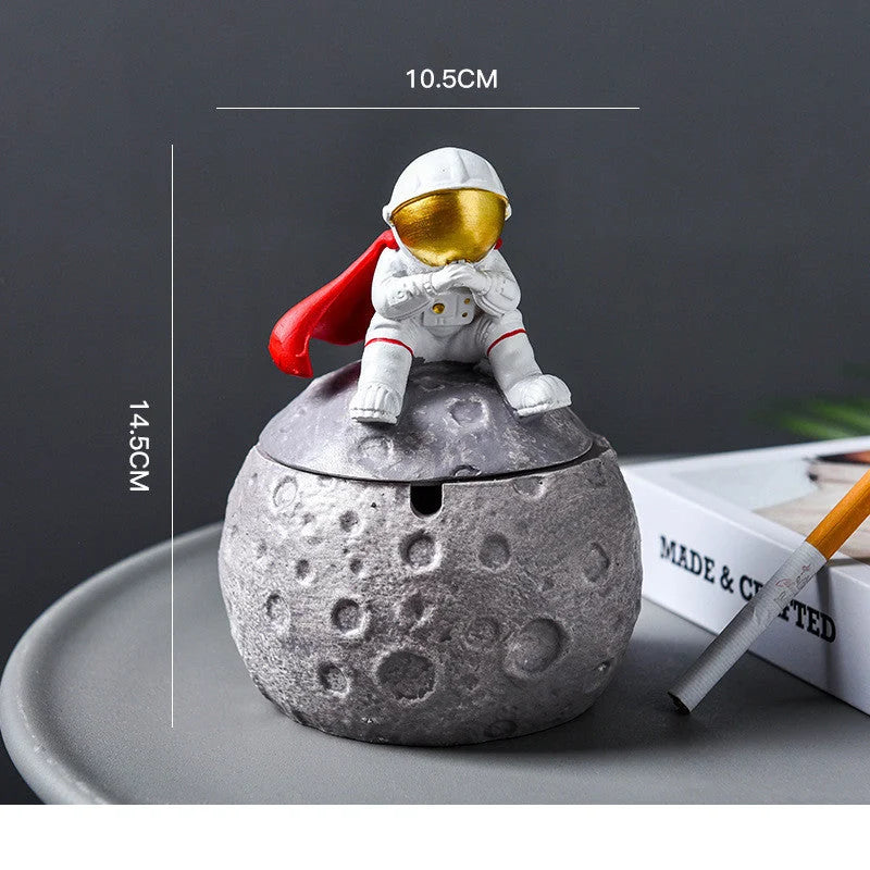 Cartoon astronaut ashtray - globaltradeleader