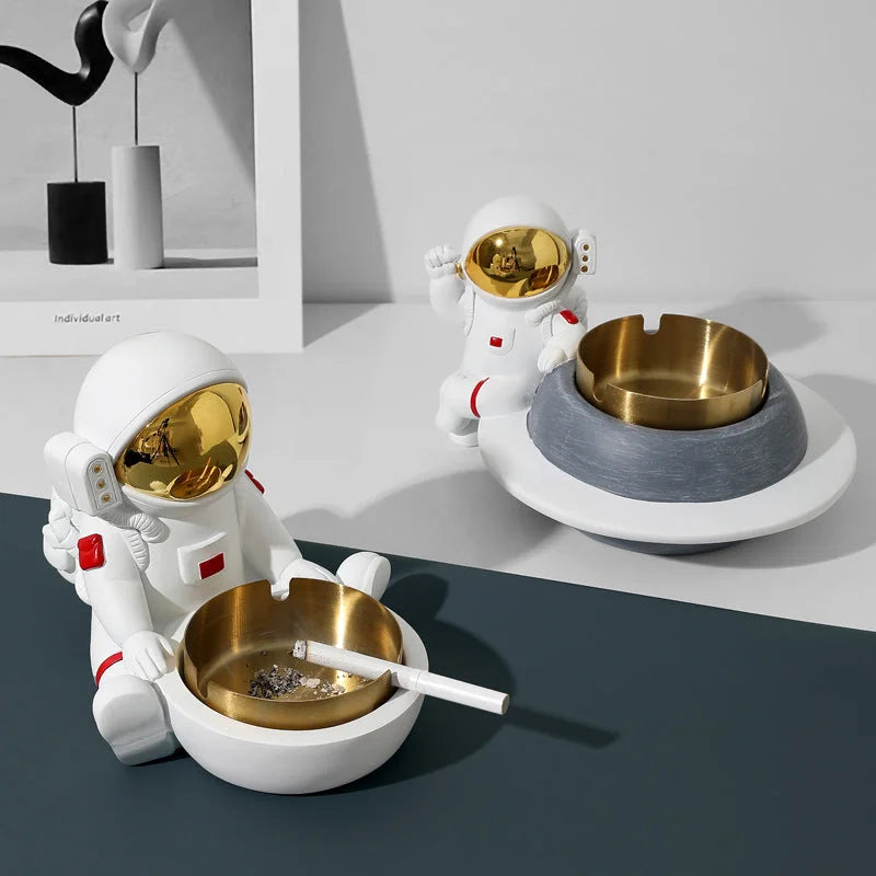 Creative Personality Astronaut Astronaut Resin Ashtray Ornament - globaltradeleader