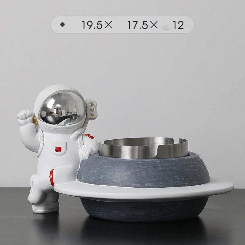 Creative Personality Astronaut Astronaut Resin Ashtray Ornament - globaltradeleader