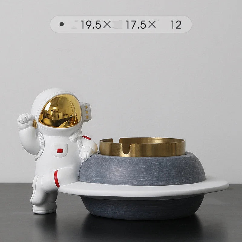 Creative Personality Astronaut Astronaut Resin Ashtray Ornament - globaltradeleader