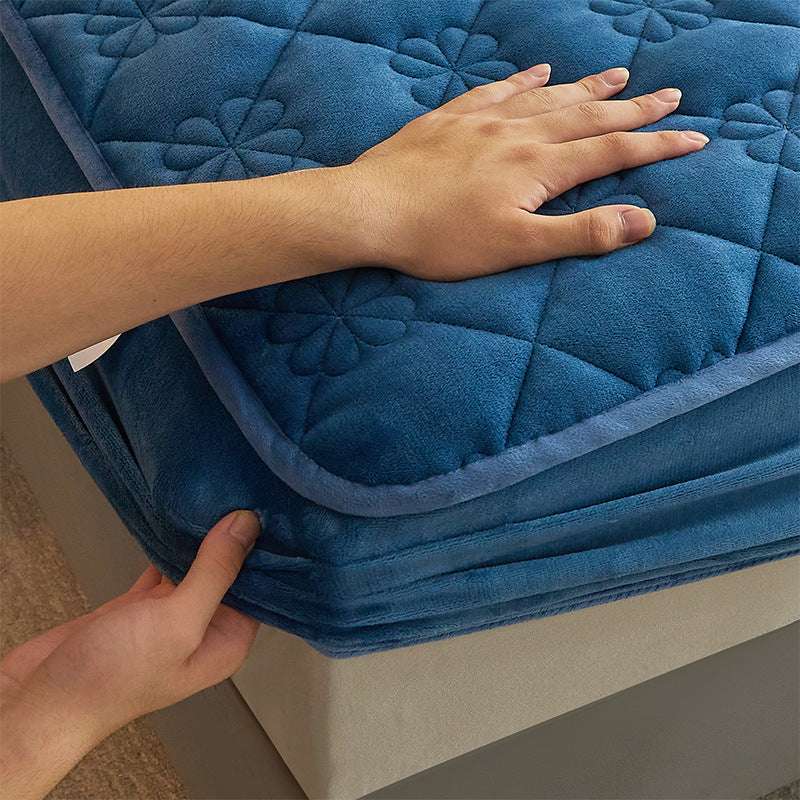 Milk Velvet Quilted Bed Sheet Single Piece Winter Thickened Coral Flannel Bed Cover Three-piece Set Mattress Protector Sheet - globaltradeleader