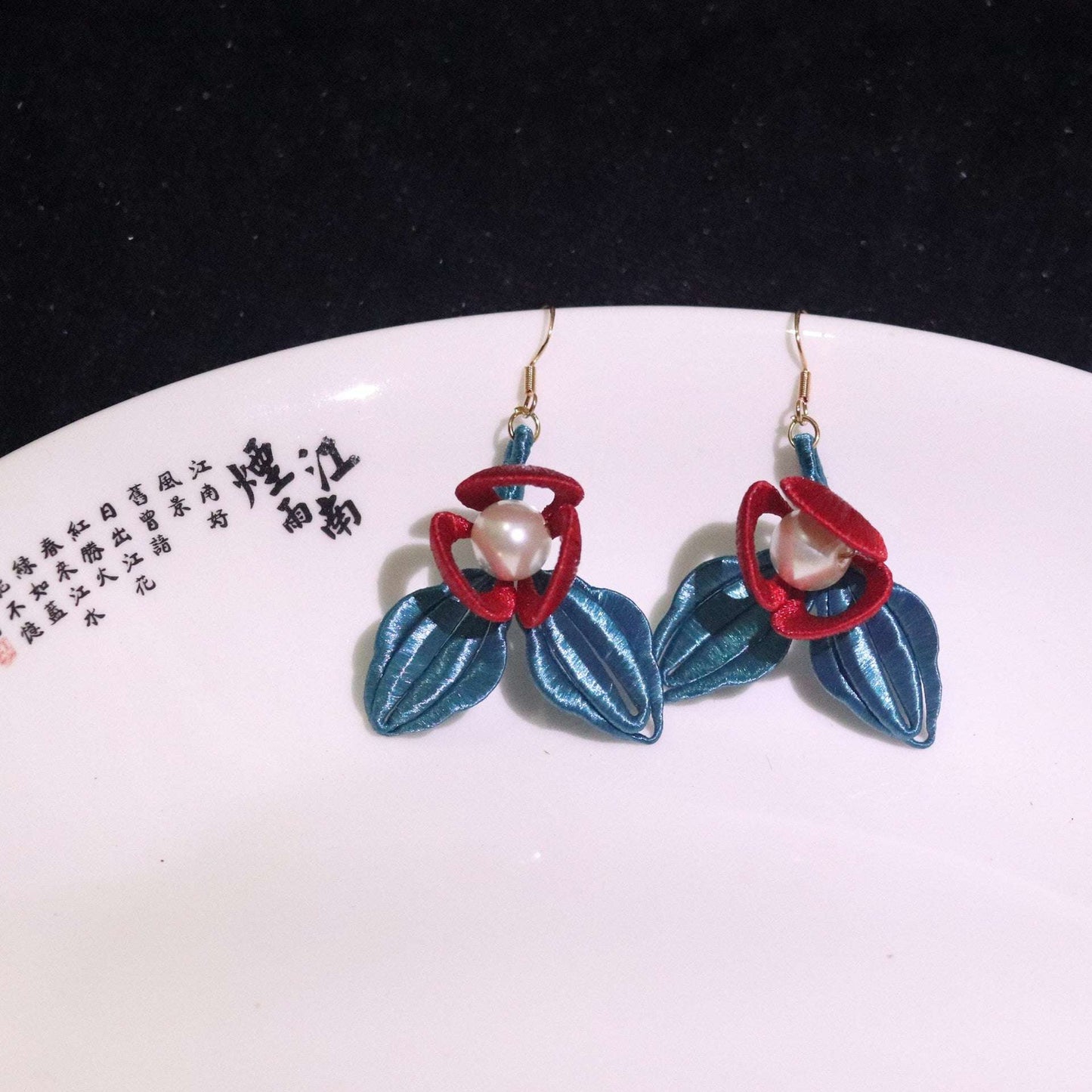 Ancient Style Cheongsam Hanfu Wrapped Pearl Flower Earrings