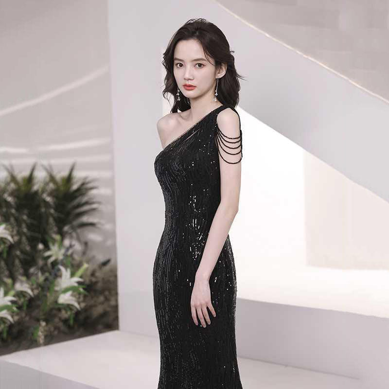 New Temperament Long Shoulder Tassel Sexy Host Banquet Dress