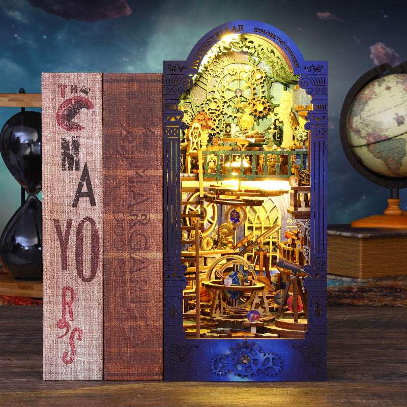 Gator Diy Cabin SL14 Interstellar Exploration Hand-assembled Three-dimensional Book Model Ornaments Creative Birthday Gift