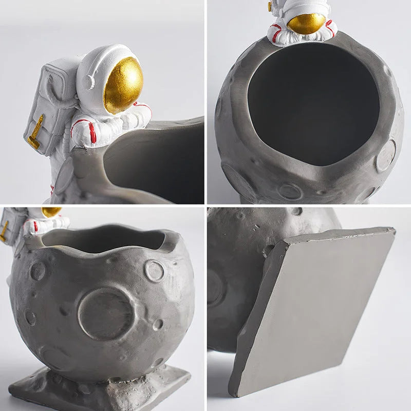 Simple resin astronaut pen holder - globaltradeleader