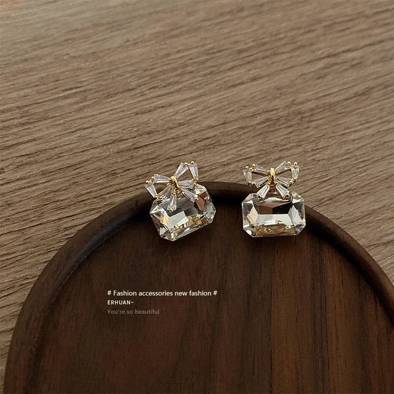 Zircon Bowknot Earrings 2022 New Trendy Temperament Earrings High-end Sense Light Luxury Crystal Small Personality Earrings - globaltradeleader