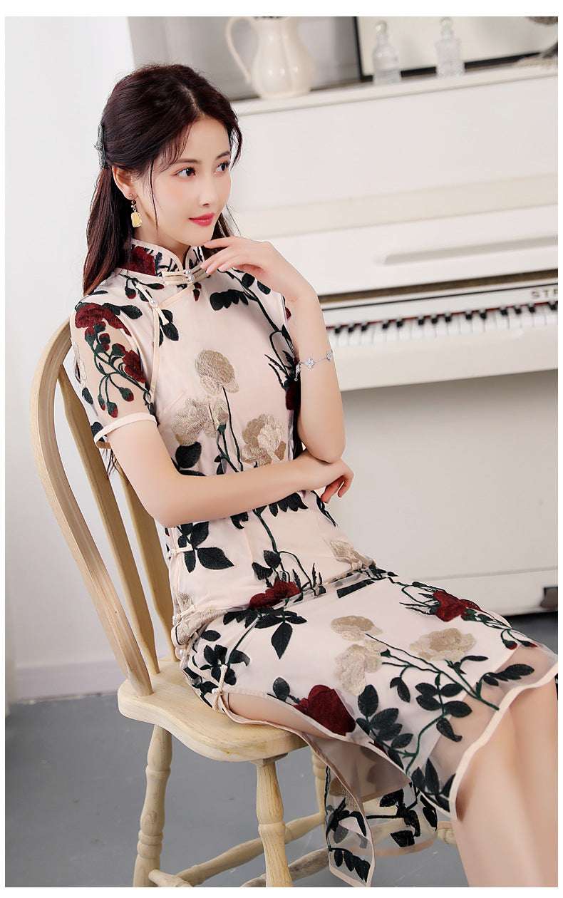 Improved Voile Embroidered Slim Fit Cheongsam Retro Stand Collar Short Sleeve Dress