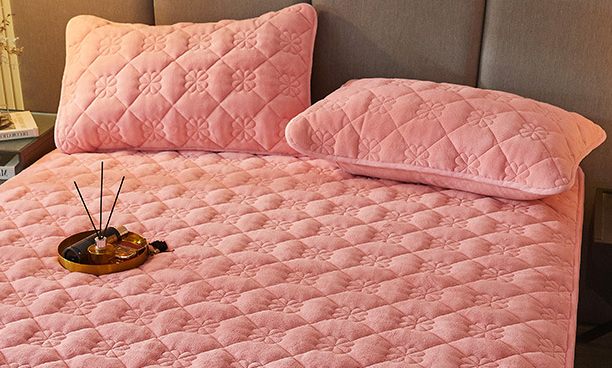 Milk Velvet Quilted Bed Sheet Single Piece Winter Thickened Coral Flannel Bed Cover Three-piece Set Mattress Protector Sheet - globaltradeleader
