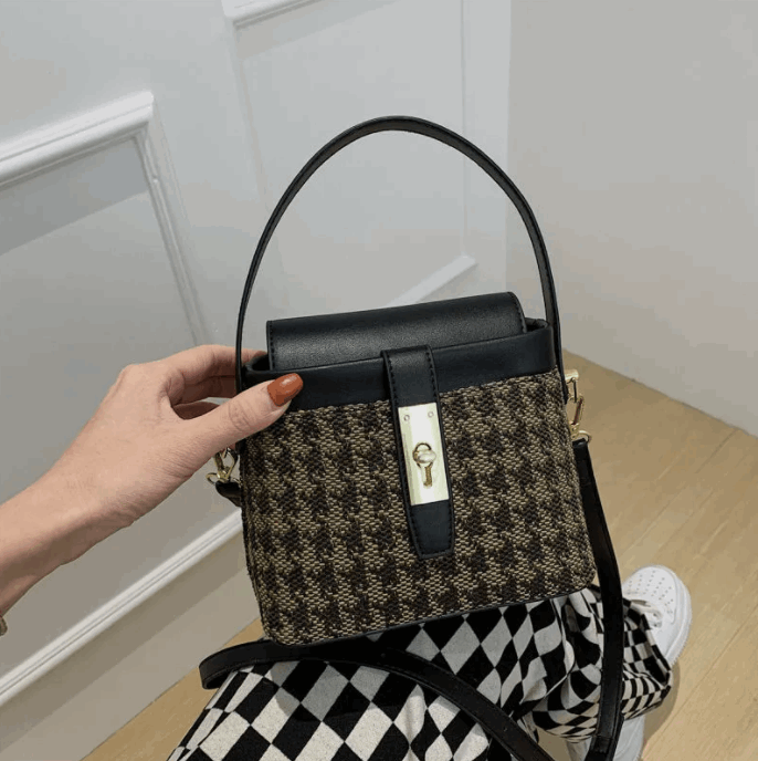 Fashion Plaid One Shoulder Messenger Ins Portable Fashion Women's Bag