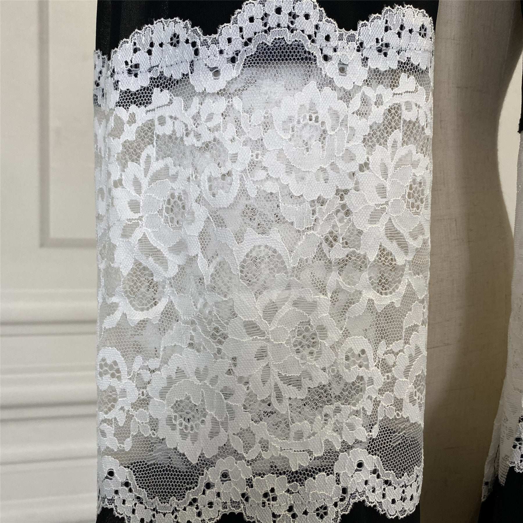 Women's Black Paneled White Lace Chiffon Bandana