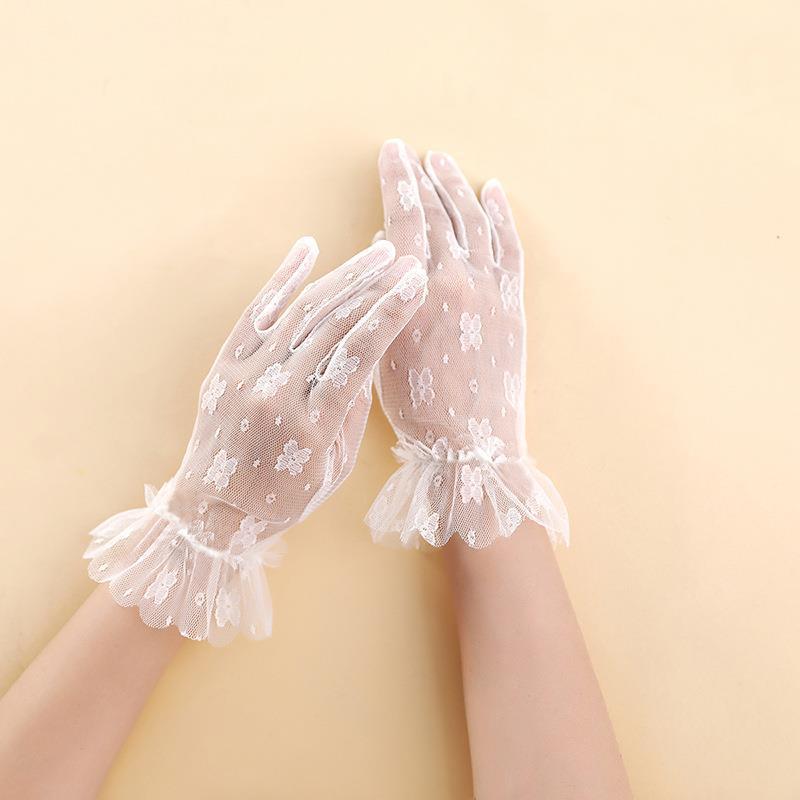 Korean Style White Lace Flower Gloves - globaltradeleader