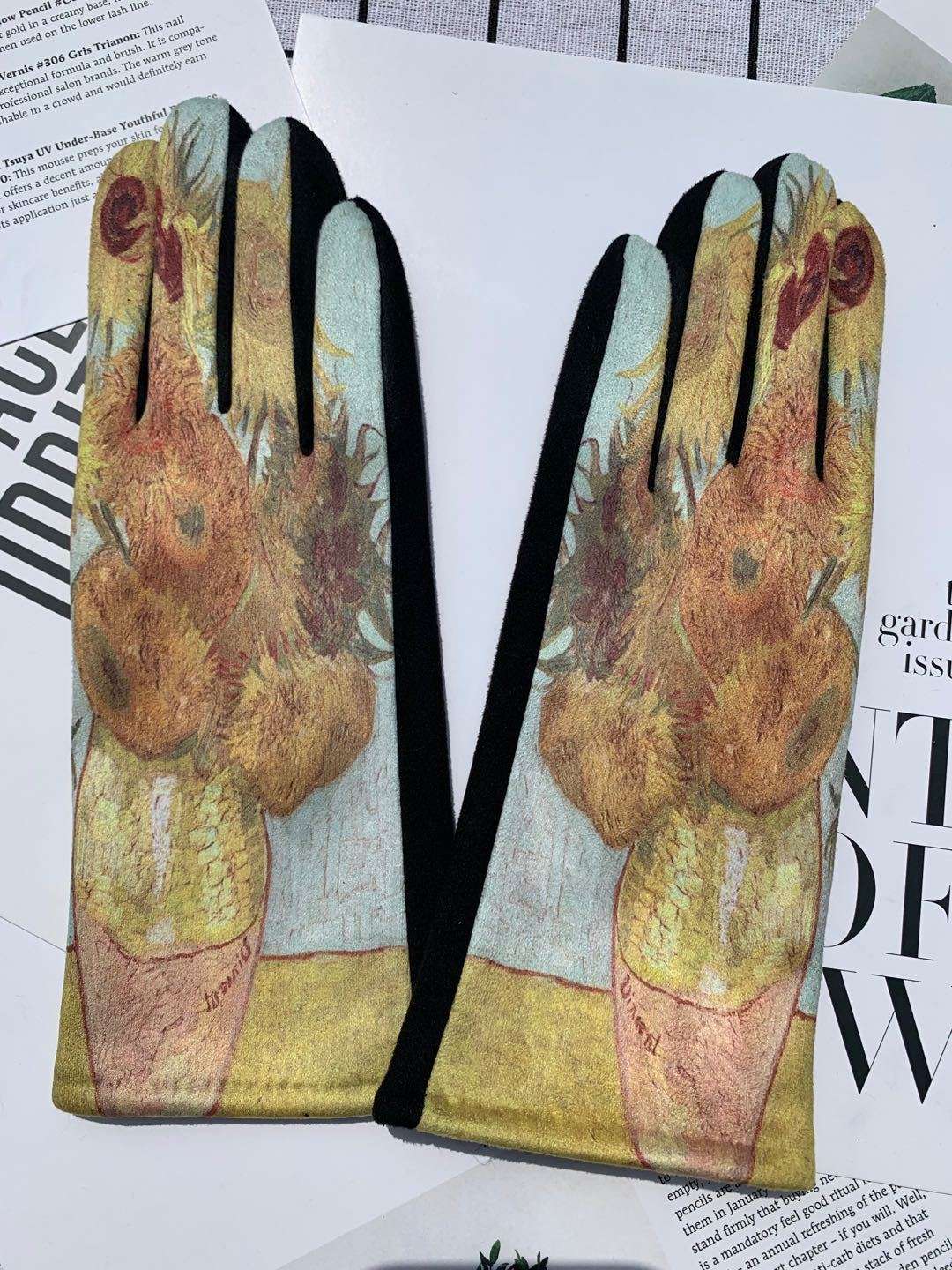 Autumn And Winter Fashion Trends Oil Painting Gloves AB Suede - globaltradeleader