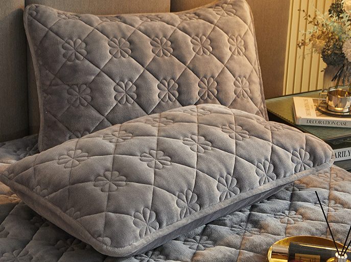 Milk Velvet Quilted Bed Sheet Single Piece Winter Thickened Coral Flannel Bed Cover Three-piece Set Mattress Protector Sheet - globaltradeleader