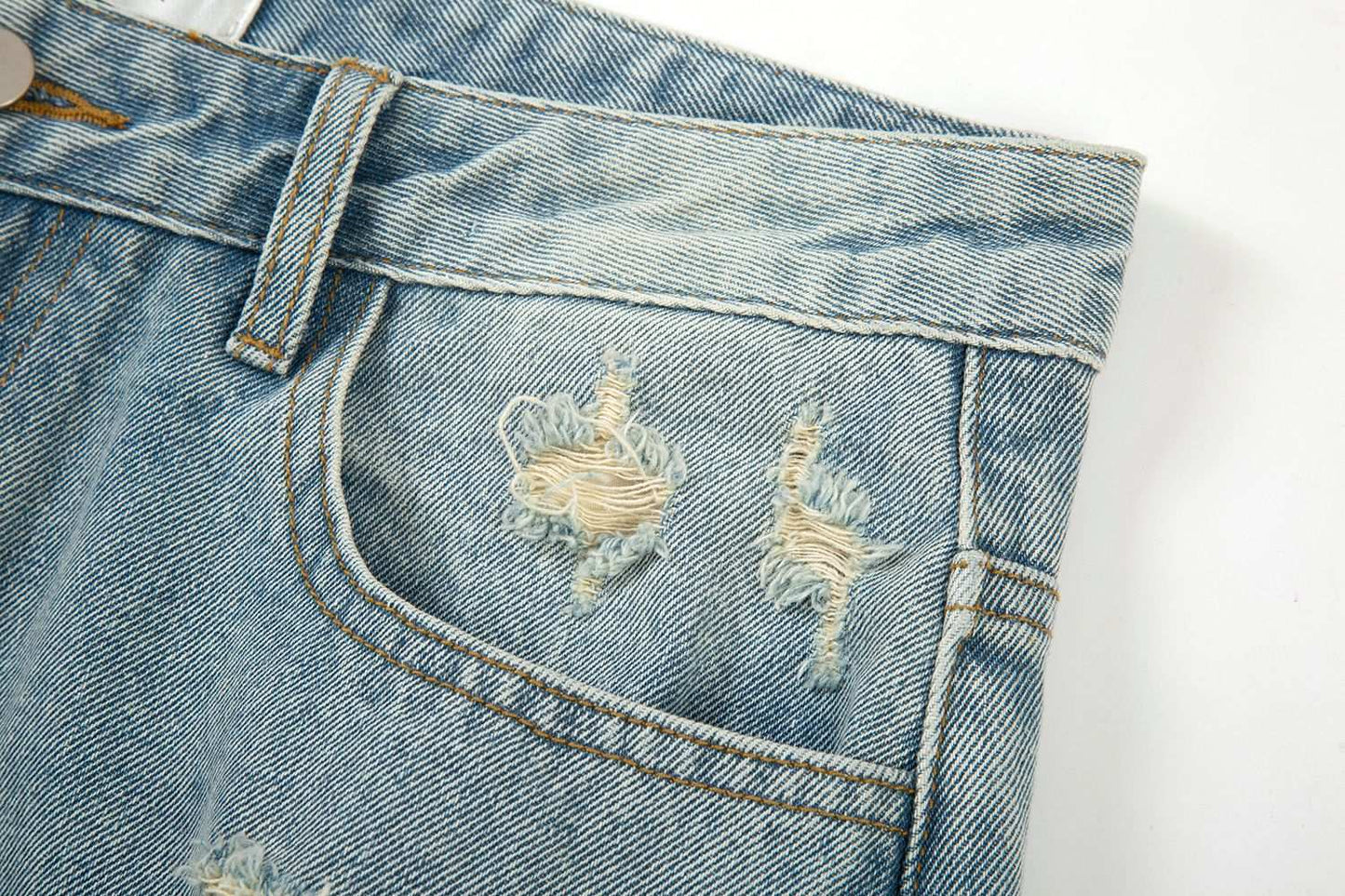 High Street Men's Washed Loose Whiskered Ripped Jeans