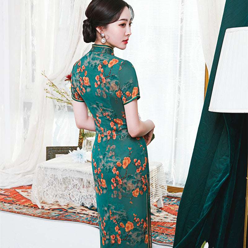 Republic Of China Style Young Girl Dress