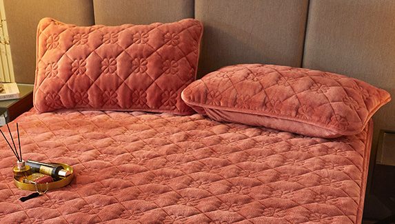 Milk Velvet Quilted Bed Sheet Single Piece Winter Thickened Coral Flannel Bed Cover Three-piece Set Mattress Protector Sheet - globaltradeleader
